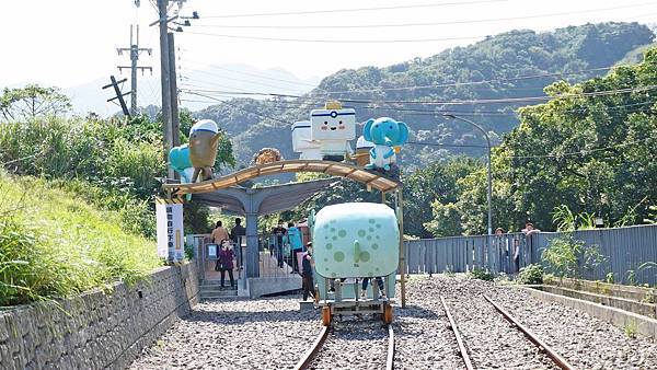 【台北景點】深澳鐵道自行車-沒有預約可能會玩不到的鐵道自行車