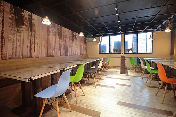 【新莊美食】麻麻號。排骨鴨血豆腐專賣-不到百元就能吃到美味的麻辣鴨血套餐,CP值爆高! 【新莊美食】麻麻號。排骨鴨血豆腐專賣-不到百元就能吃到美味的麻辣鴨血套餐,CP值爆高!