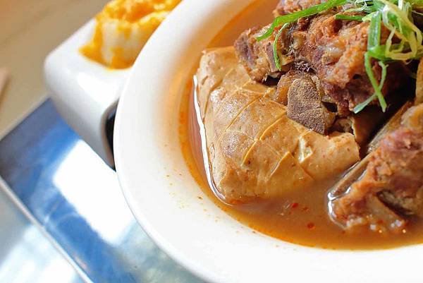 【新莊美食】麻麻號。排骨鴨血豆腐專賣-不到百元就能吃到美味的麻辣鴨血套餐,CP值爆高! 【新莊美食】麻麻號。排骨鴨血豆腐專賣-不到百元就能吃到美味的麻辣鴨血套餐,CP值爆高!