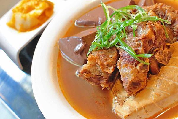 【新莊美食】麻麻號。排骨鴨血豆腐專賣-不到百元就能吃到美味的麻辣鴨血套餐,CP值爆高! 【新莊美食】麻麻號。排骨鴨血豆腐專賣-不到百元就能吃到美味的麻辣鴨血套餐,CP值爆高!