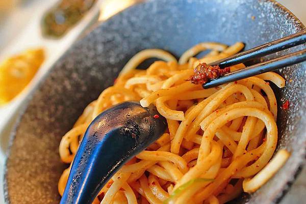 【新莊美食】麻麻號。排骨鴨血豆腐專賣-不到百元就能吃到美味的麻辣鴨血套餐,CP值爆高! 【新莊美食】麻麻號。排骨鴨血豆腐專賣-不到百元就能吃到美味的麻辣鴨血套餐,CP值爆高!