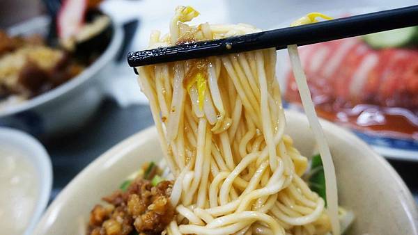 【台北美食】阿國滷肉飯-讓人讚不絕口的宵夜美食 【台北美食】阿國滷肉飯-讓人讚不絕口的宵夜美食