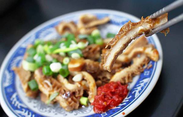 【三重美食】家一牛肉麵-超過30年老字號大份量牛肉麵店