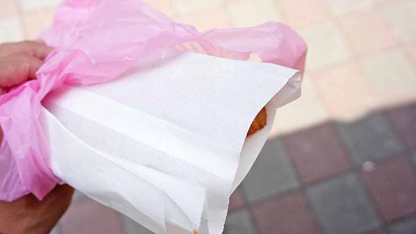 【台北美食】三比八炸蛋餅-酥酥鬆鬆軟綿綿的美味爆漿蔥油餅