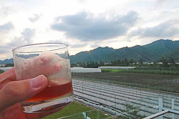 【美濃住宿】美濃田中央民宿-四面環山農田環繞有如住入農家的舒適休閒民宿