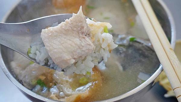 【台南美食】水河虱目魚粥-內行人才知道!不到百元就能吃到無刺虱目魚肚粥 【台南美食】水河虱目魚粥-內行人才知道!不到百元就能吃到無刺虱目魚肚粥