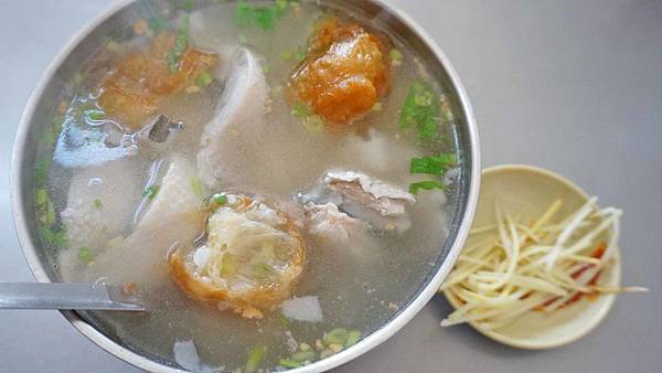 【台南美食】水河虱目魚粥-內行人才知道!不到百元就能吃到無刺虱目魚肚粥 【台南美食】水河虱目魚粥-內行人才知道!不到百元就能吃到無刺虱目魚肚粥