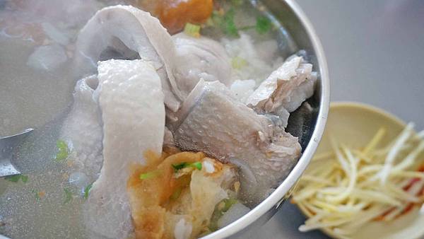 【台南美食】水河虱目魚粥-內行人才知道!不到百元就能吃到無刺虱目魚肚粥 【台南美食】水河虱目魚粥-內行人才知道!不到百元就能吃到無刺虱目魚肚粥