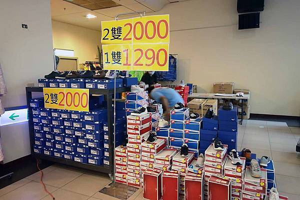 【FY家電挑戰全台最低價！！】全部家電原廠授權原廠保固！夏季家電價格全面４折起，冷氣更是優惠，還有多項好禮，更有其它品牌衣服、兒童玩具等商品一次買齊-三重家電特賣會