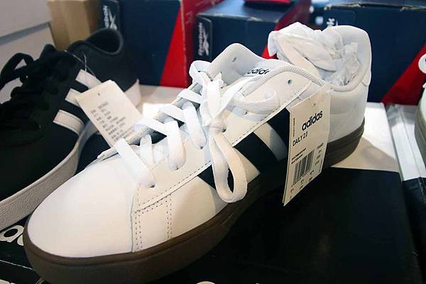 【FY家電挑戰全台最低價!!】全部家電原廠授權原廠保固!夏季家電價格全面4折起,冷氣更是優惠,還有多項好禮,更有其它品牌衣服、兒童玩具等商品一次買齊-三重家電特賣會 【FY家電挑戰全台最低價!!】全部家電原廠授權原廠保固!夏季家電價格全面4折起,冷氣更是優惠,還有多項好禮,更有其它品牌衣服、兒童玩具等商品一次買齊-三重家電特賣會