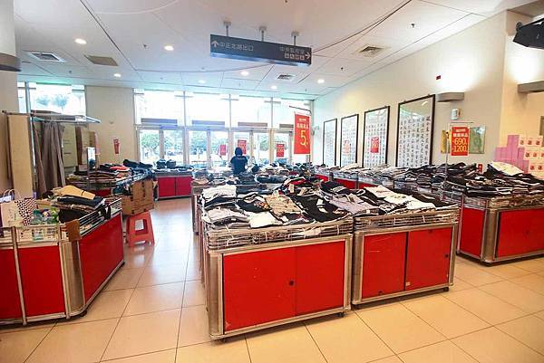 【FY家電挑戰全台最低價！！】全部家電原廠授權原廠保固！夏季家電價格全面４折起，冷氣更是優惠，還有多項好禮，更有其它品牌衣服、兒童玩具等商品一次買齊-三重家電特賣會