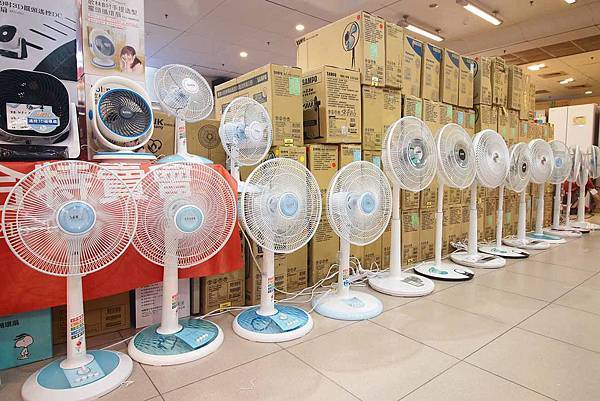 【FY家電挑戰全台最低價!!】全部家電原廠授權原廠保固!夏季家電價格全面4折起,冷氣更是優惠,還有多項好禮,更有其它品牌衣服、兒童玩具等商品一次買齊-三重家電特賣會 【FY家電挑戰全台最低價!!】全部家電原廠授權原廠保固!夏季家電價格全面4折起,冷氣更是優惠,還有多項好禮,更有其它品牌衣服、兒童玩具等商品一次買齊-三重家電特賣會