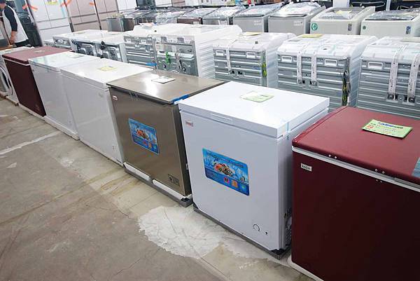 【限時限量！夏季電器特賣會！冷氣下殺５折起！】ＦＹ家電特賣會-比市價還要便宜５折的知名品牌冷氣機限時限量，還有其它超多樣夏季電器商品、電風扇、洗衣機、電視機等等都比市價還便宜，滿滿的優惠價哦～！