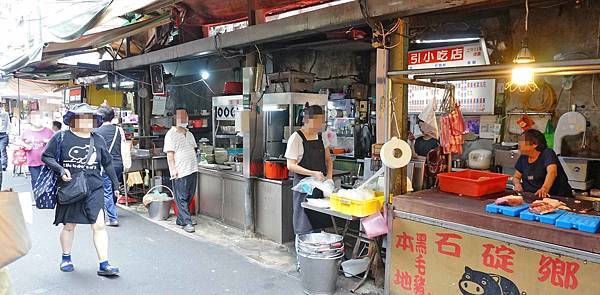 【台北美食】東引小吃店-市場裡的超隱密小店