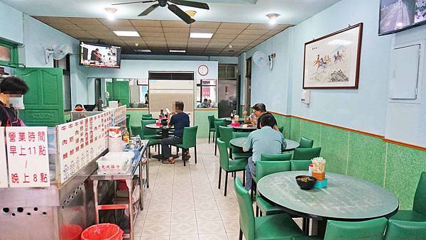 【台北美食】老王紅燒牛肉麵-超過40年老字號微香微辣的美味牛肉麵 【台北美食】老王紅燒牛肉麵-超過40年老字號微香微辣的美味牛肉麵