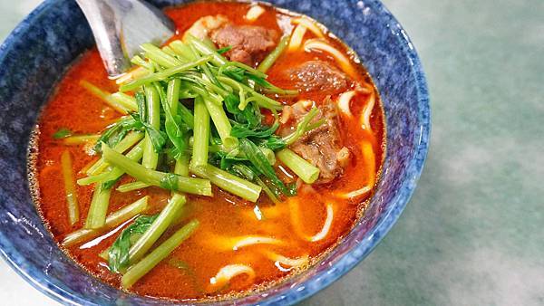 【台北美食】老王紅燒牛肉麵-超過40年老字號微香微辣的美味牛肉麵 【台北美食】老王紅燒牛肉麵-超過40年老字號微香微辣的美味牛肉麵