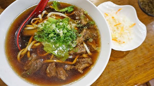 【台北美食】林江牛肉麵-網路評價超多超高的高評價牛肉麵店