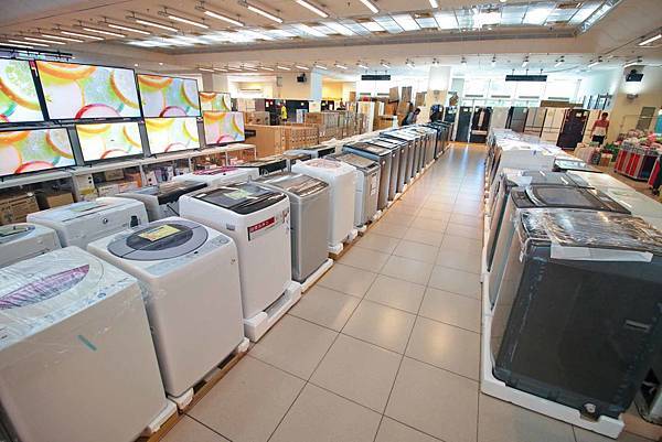 【挑戰最低價！夏季電器商品全面出清價！】FY富奕特賣會-全面３折起，冷氣、冰箱、電風扇、電視等多樣商品通通超低價，數量有限，還有買大送小及多樣好禮等你來挖寶～！