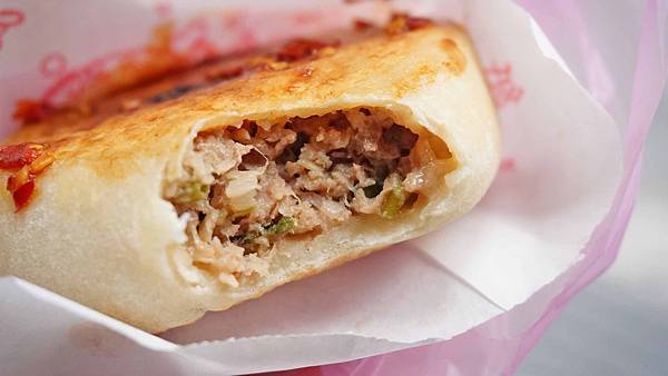 【台北美食】黃記韭菜盒-林森北路上少見的平價餅皮美食店家 【台北美食】黃記韭菜盒-林森北路上少見的平價餅皮美食店家