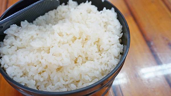 【南投美食】清境阿東窯仔雞-充滿炭香味的超級脆皮烤雞 【南投美食】清境阿東窯仔雞-充滿炭香味的超級脆皮烤雞