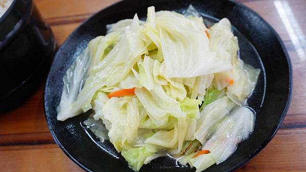 【南投美食】清境阿東窯仔雞-充滿炭香味的超級脆皮烤雞 【南投美食】清境阿東窯仔雞-充滿炭香味的超級脆皮烤雞