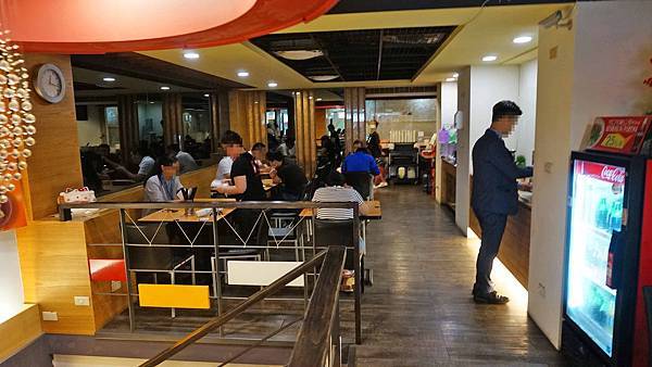 【台北美食】志明牛肉麵-有得過牛肉麵節獎項的牛肉麵店 【台北美食】志明牛肉麵-有得過牛肉麵節獎項的牛肉麵店