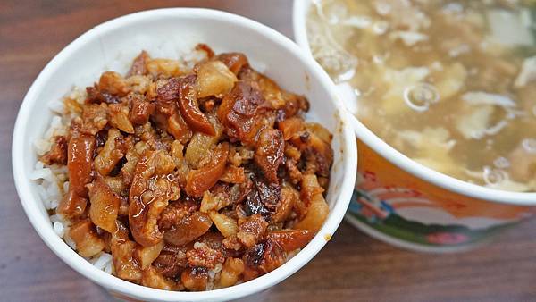 【台北美食】御名肉羹-隱藏在不起眼巷弄裡的極品美味小吃店 【台北美食】御名肉羹-隱藏在不起眼巷弄裡的極品美味小吃店