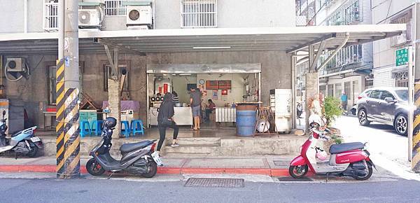 【台北美食】吉利街手工蛋餅-隱藏在巷弄裡的無名手工蛋餅店 【台北美食】吉利街手工蛋餅-隱藏在巷弄裡的無名手工蛋餅店