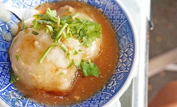 【台北美食】40年中崙甜不辣攤-沒有店名沒有招牌的40年老字號路邊攤美食 【台北美食】40年中崙甜不辣攤-沒有店名沒有招牌的40年老字號路邊攤美食