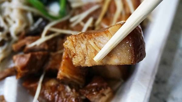 【台北美食】阿樹小吃-隱藏在狹小巷弄裡CP值爆表的小吃店