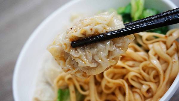 【台北美食】強記雞肉飯-隱身在市場裡的高評價美食小吃店