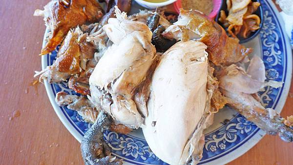 【三芝美食】60年代磚窯雞-皮酥肉嫩便宜又美味的烤雞店,在室內就能看到無敵海景! 【三芝美食】60年代磚窯雞-皮酥肉嫩便宜又美味的烤雞店,在室內就能看到無敵海景!