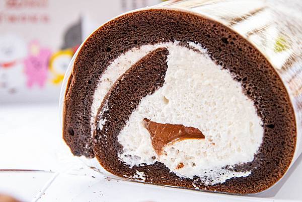 【石牌美食】亞尼克石牌店-剛開幕就大爆人潮的超人氣生乳捲甜點店