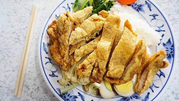 【台北美食】禚家小館-隱身在巷弄裡的超大份量排骨飯 【台北美食】禚家小館-隱身在巷弄裡的超大份量排骨飯