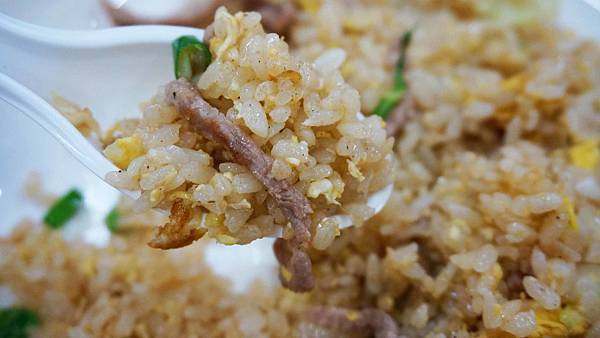 【台北美食】18號炒飯、麵、便當店-松江南京捷運站附近的超平價炒飯美食