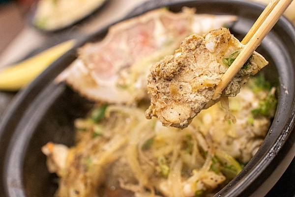 【永和美食】大船．百元海鮮燒烤-平民價格、餐廳環境，樂華夜市裡舒適又美味的海鮮料理餐廳