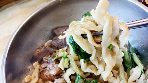 【台北美食】雙和盛麵餃館1987-隱藏在巷弄裡CP值爆表的超大份量美食 【台北美食】雙和盛麵餃館1987-隱藏在巷弄裡CP值爆表的超大份量美食