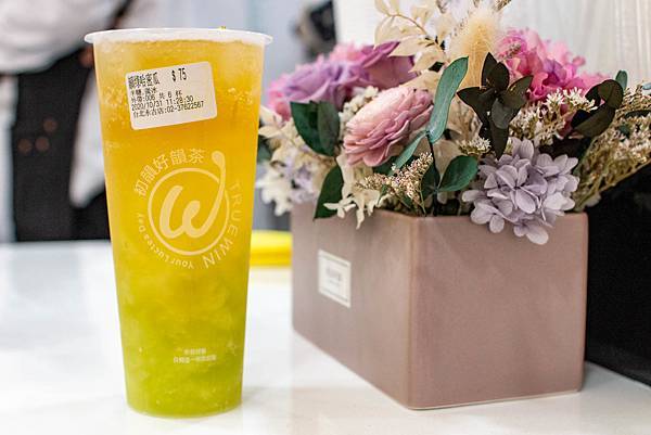 【台北飲料推薦】TrueWin初韻台北永吉店-不加一滴水、不加一滴茶的史上最強楊枝甘露 【台北飲料推薦】TrueWin初韻台北永吉店-不加一滴水、不加一滴茶的史上最強楊枝甘露