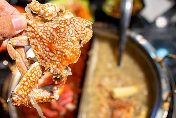 【台北美食】嗨蝦蝦吃到飽火鍋店-超過１００種不同食材、不同餐點無限量吃到飽的日式火鍋店