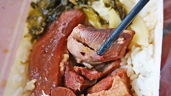 【台中美食】大豐爌肉飯-得過大獎的超人氣知名控肉飯店