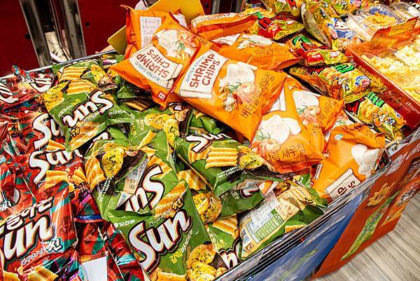 限時限量，買一送一！2020京畿道韓國商品展，超過百樣韓國商品一應俱全，更有地獄奶奶金守美系列商品等多樣商品首次登台～！新光三越A11館6樓