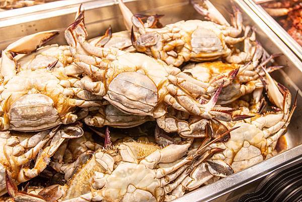 限時限量，買一送一！2020京畿道韓國商品展，超過百樣韓國商品一應俱全，更有地獄奶奶金守美系列商品等多樣商品首次登台～！新光三越A11館6樓