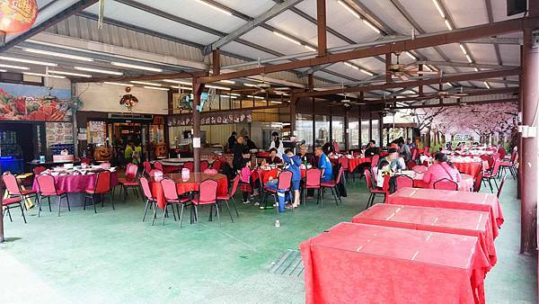 【八里美食】左岸甕仔雞-皮脆內嫩不乾柴又下飯的美味烤雞 【八里美食】左岸甕仔雞-皮脆內嫩不乾柴又下飯的美味烤雞