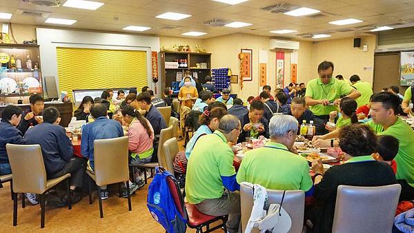 【八里美食】左岸甕仔雞-皮脆內嫩不乾柴又下飯的美味烤雞 【八里美食】左岸甕仔雞-皮脆內嫩不乾柴又下飯的美味烤雞