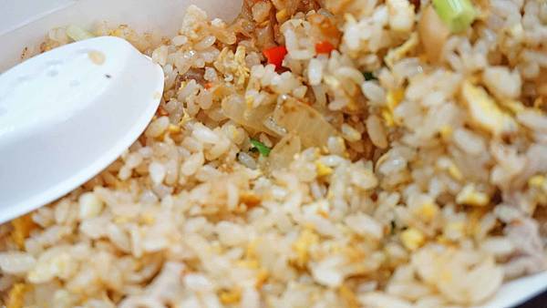 【台北美食】童家小吃店-滿滿鍋氣的美味又迷人的炒飯
