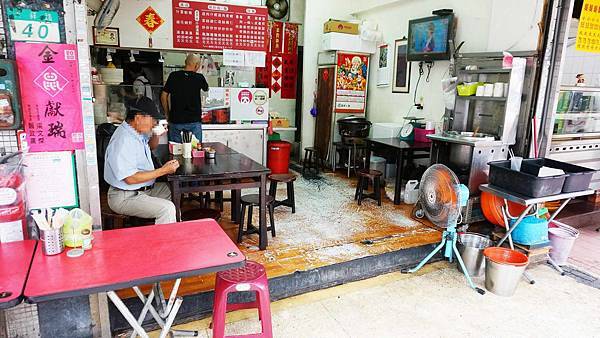【台北美食】童家小吃店-滿滿鍋氣的美味又迷人的炒飯