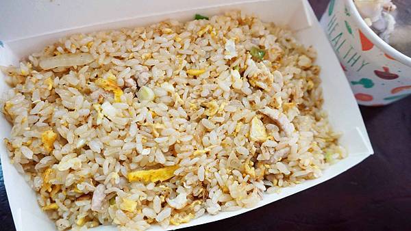 【台北美食】童家小吃店-滿滿鍋氣的美味又迷人的炒飯 【台北美食】童家小吃店-滿滿鍋氣的美味又迷人的炒飯