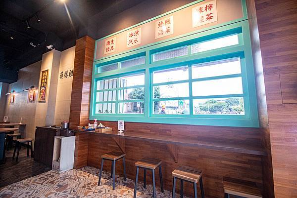 【三重美食】豐雞號-軟嫩不乾柴豐富美味的港式油雞飯美食 【三重美食】豐雞號-軟嫩不乾柴豐富美味的港式油雞飯美食