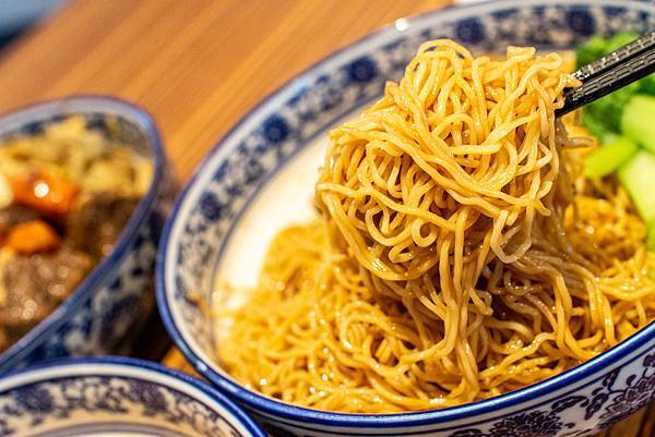 【三重美食】豐雞號-軟嫩不乾柴豐富美味的港式油雞飯美食