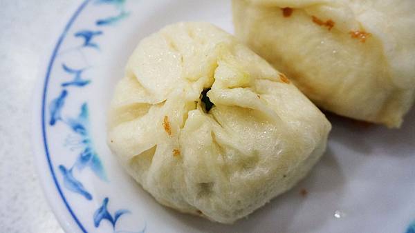 【台北美食】張記韭菜水煎包-比拳頭還要大顆的網路高評價水煎包